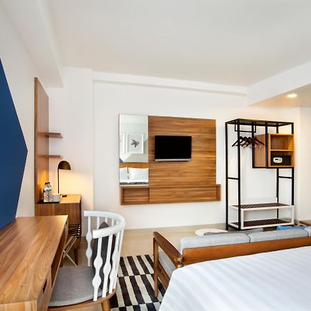 ibis Budget Cikarang Festival Bekasi Eksteriør billede