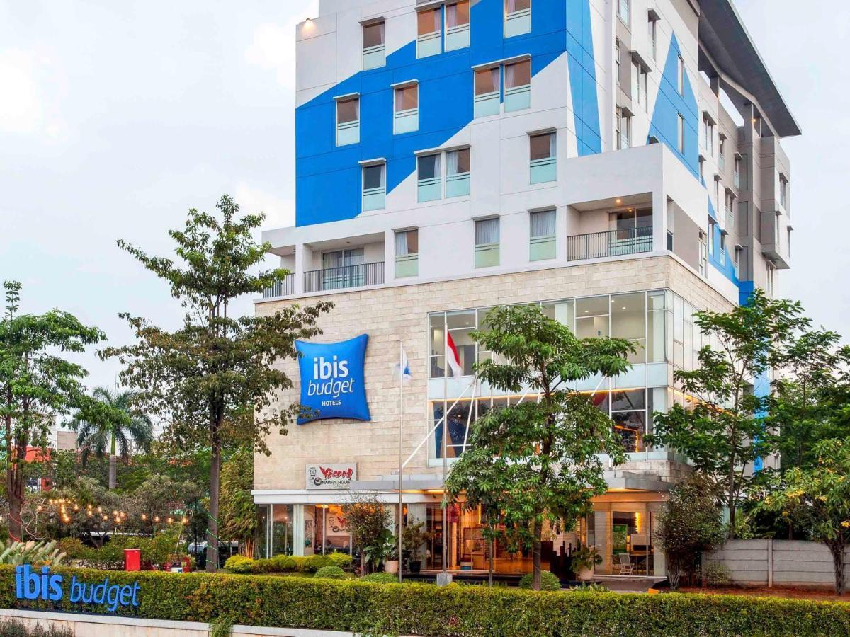 ibis Budget Cikarang Festival Bekasi Eksteriør billede
