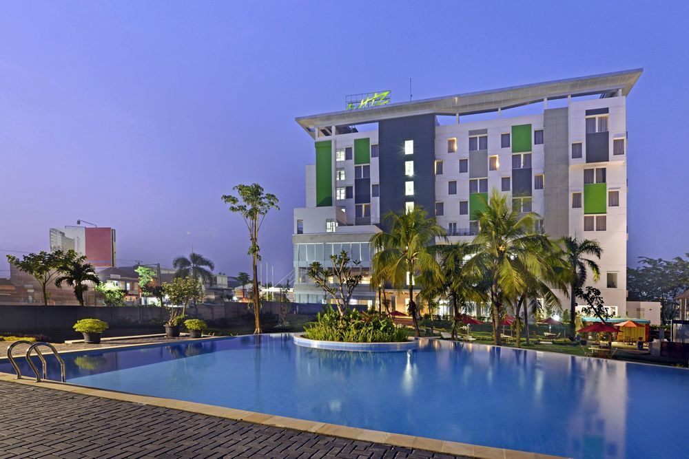 ibis Budget Cikarang Festival Bekasi Eksteriør billede