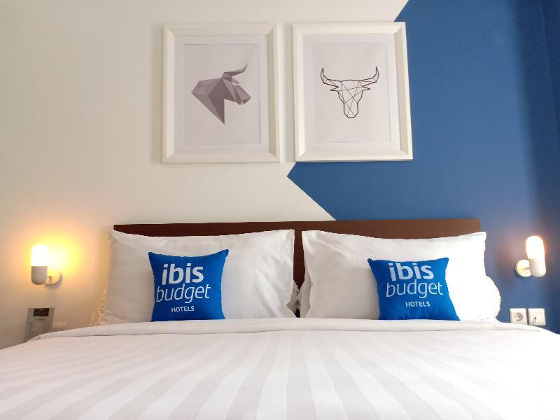 ibis Budget Cikarang Festival Bekasi Eksteriør billede