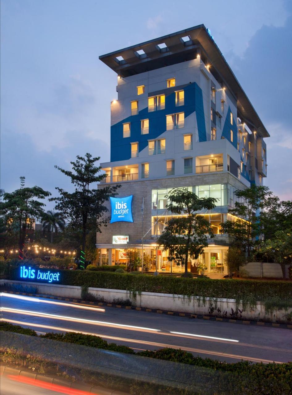 ibis Budget Cikarang Festival Bekasi Eksteriør billede