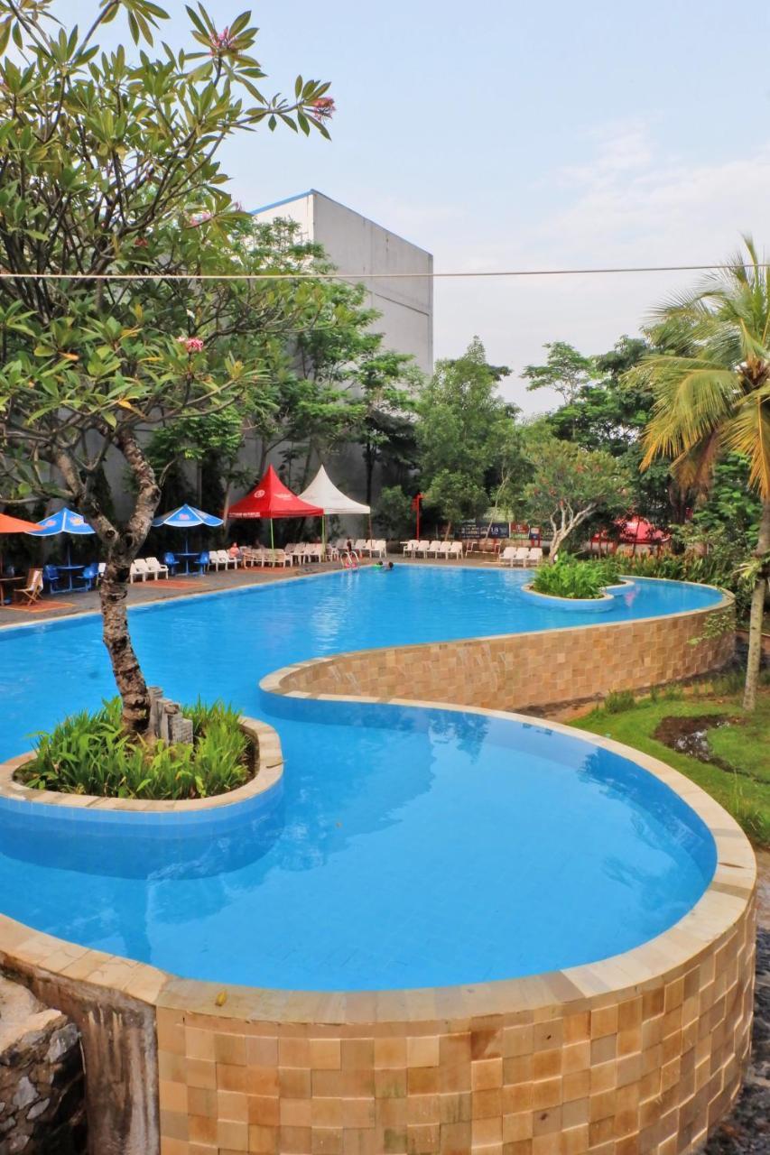 ibis Budget Cikarang Festival Bekasi Eksteriør billede